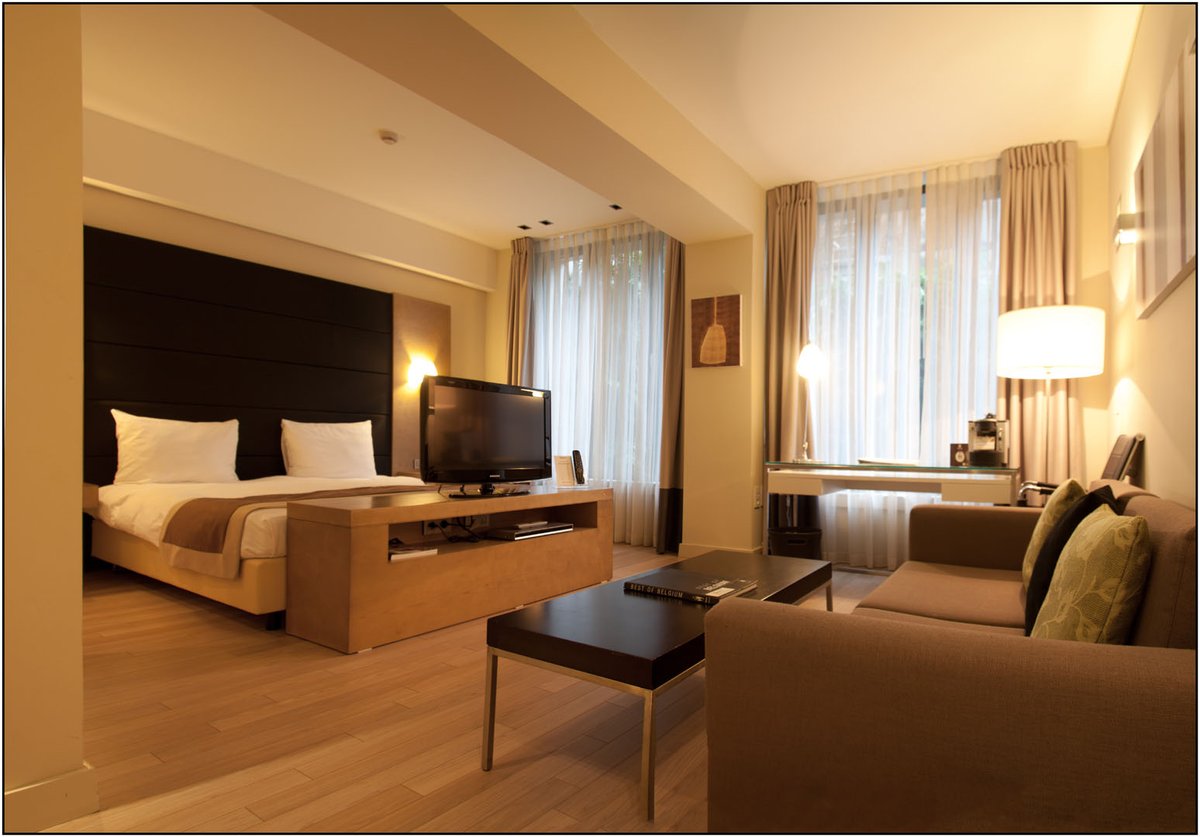 B-aparthotel Grand Place,